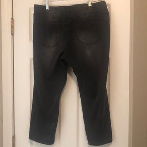 lei Pants - l.e.i. Capri jeggings - Size 17 lei Pants - l.e.i. Capri jeggings - Size 17